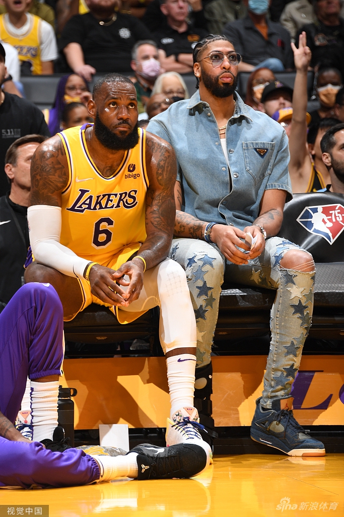 [NBA]独行侠109-104湖人 詹姆斯空砍24+12