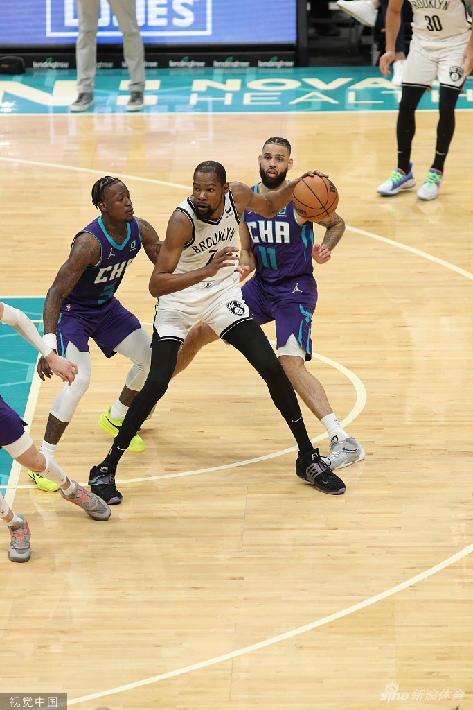 [NBA]篮网132-121黄蜂 欧文暴砍50分