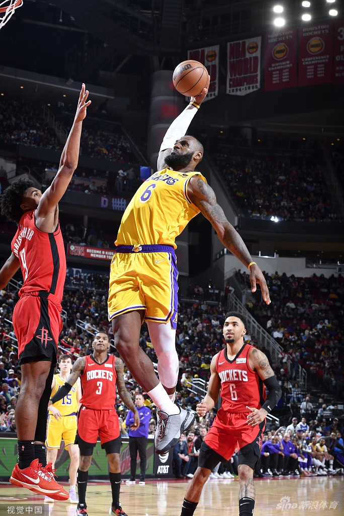 [NBA]湖人130-139火箭 詹姆斯空砍三双