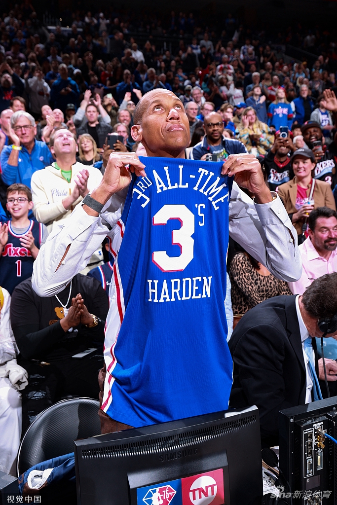 [NBA]篮网129-100大胜76人 杜兰特击溃哈登大帝