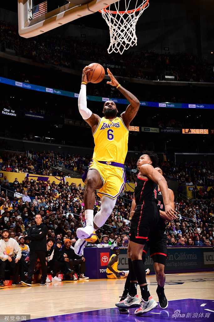 [NBA]猛龙114-103湖人 詹姆斯空砍30分