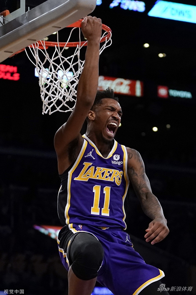 [NBA]76人126-121湖人 威少24分9板8助