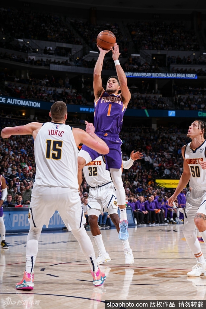 [NBA]布克49分太阳力克掘金 锁定常规赛联盟第一