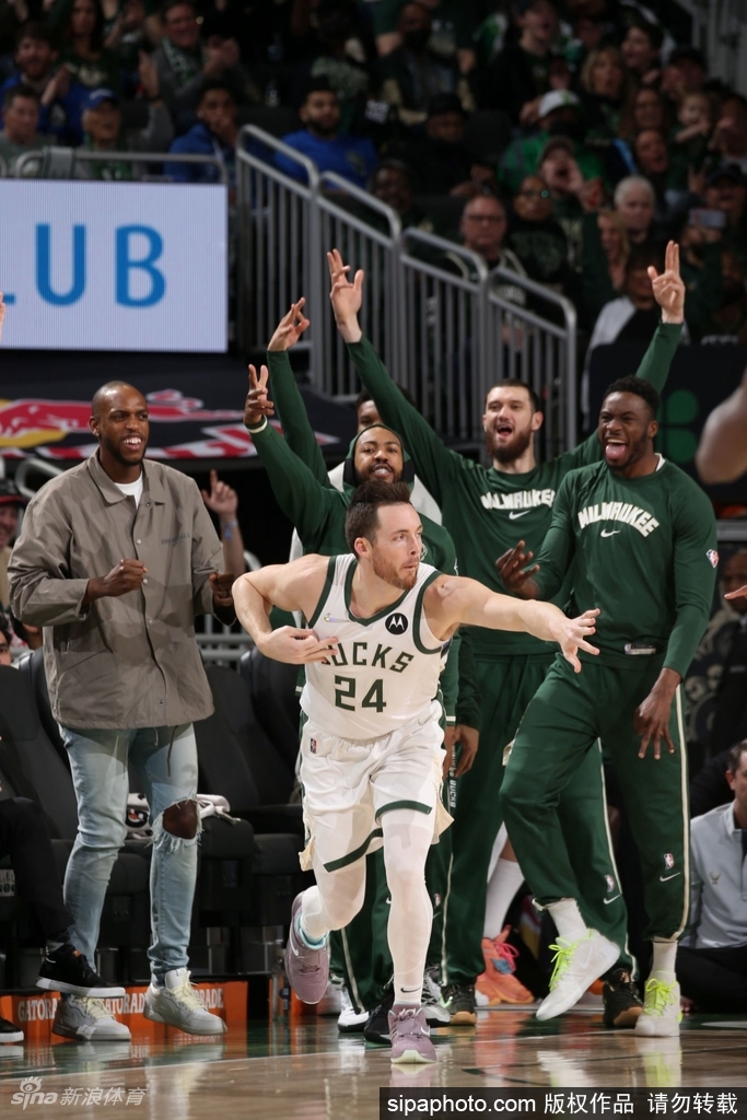 [NBA]奇才102-114雄鹿 霍乐迪砍24+10