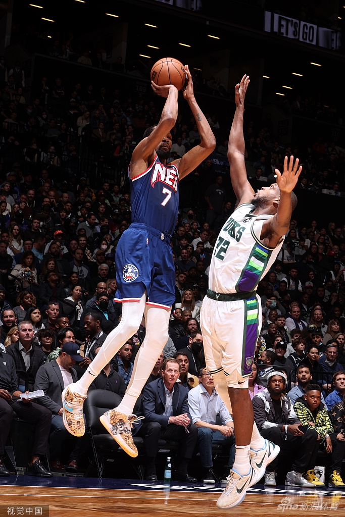 [NBA]雄鹿120-119篮网 字母哥力压杜兰特