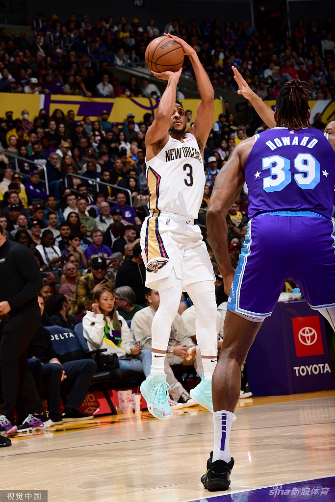 [NBA]鹈鹕114-111湖人 詹姆斯空砍38分