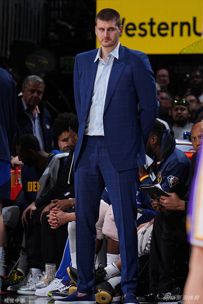 本赛季收官！湖人33胜49负排西部第11