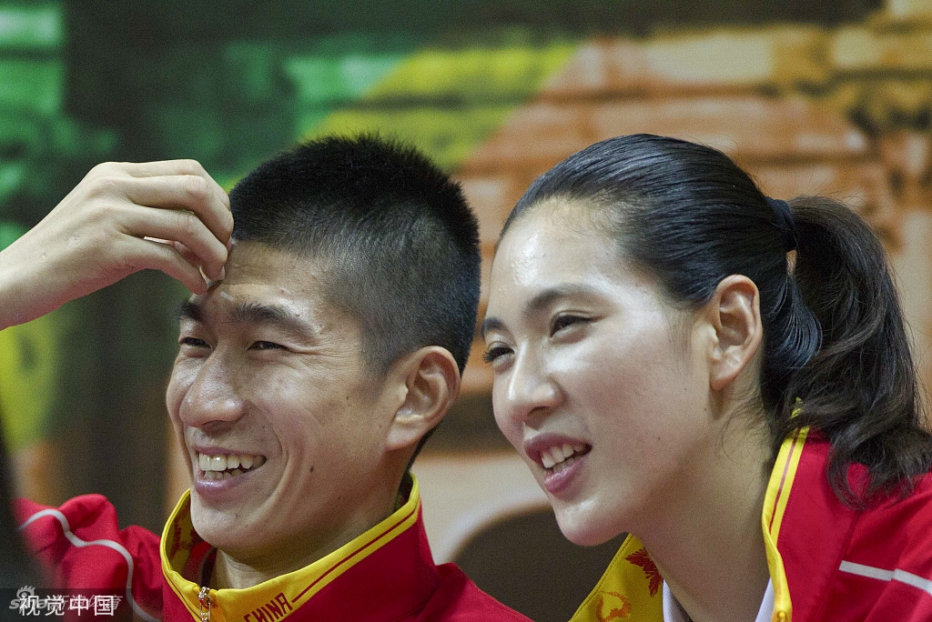 奥运冠军赵帅向队友郑姝音求婚成功