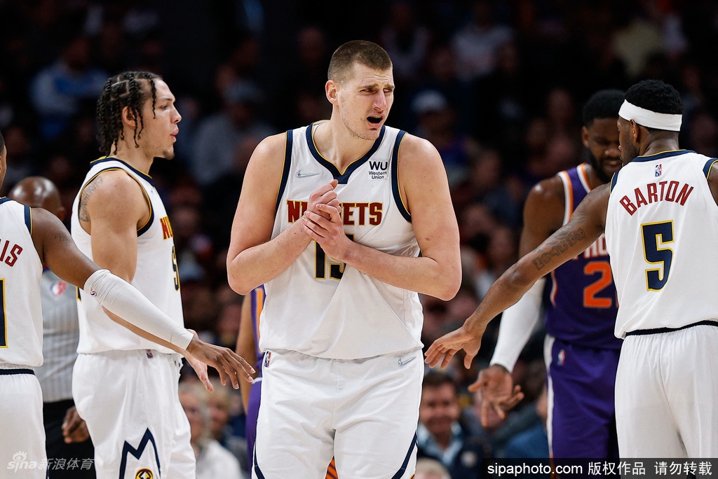 [NBA]布克49分太阳力克掘金 锁定常规赛联盟第一