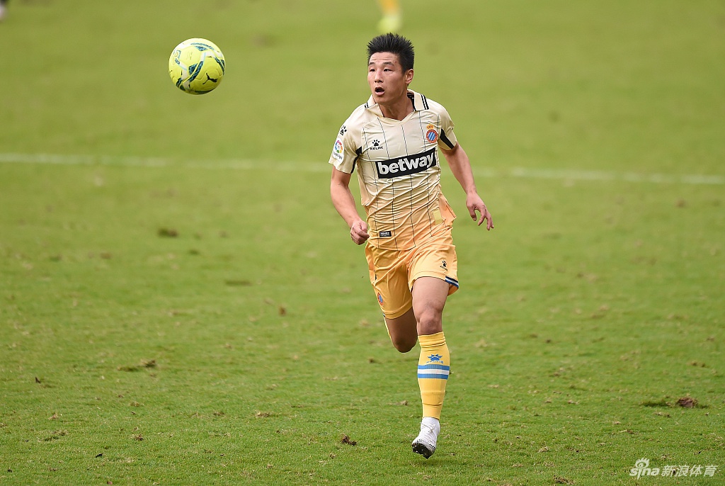 [西乙]西班牙人3-0收获4连胜 武磊替补吃黄牌