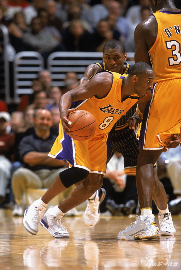 科比穿乔丹鞋是什么造型？飞人战靴最好的代言人