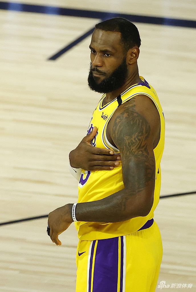 [NBA]湖人122-136国王 詹姆斯17分结束常规赛获助攻王