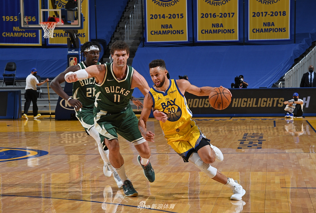 [NBA]雄鹿121-122勇士 库里砍41分