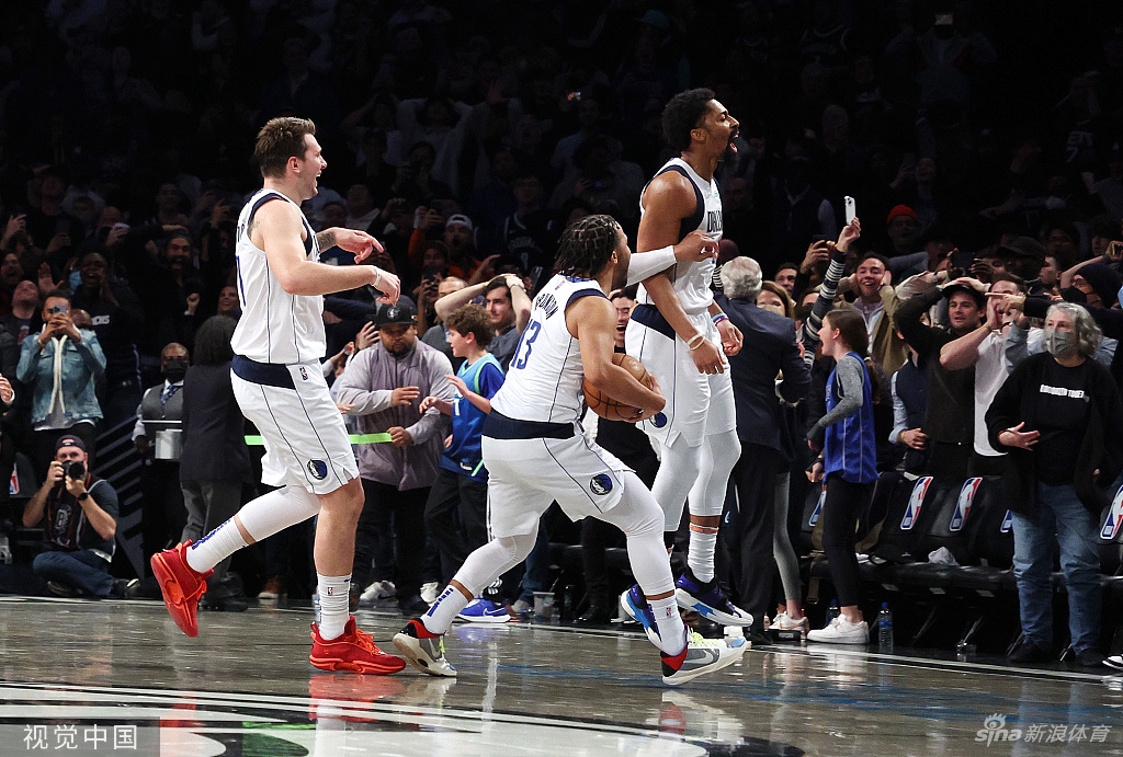 [NBA]独行侠113-111篮网 丁威迪绝杀