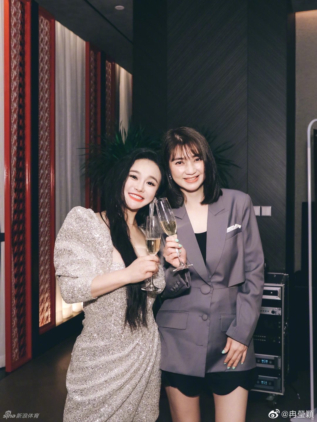 拳王邹市明美妻冉莹颖生日聚会