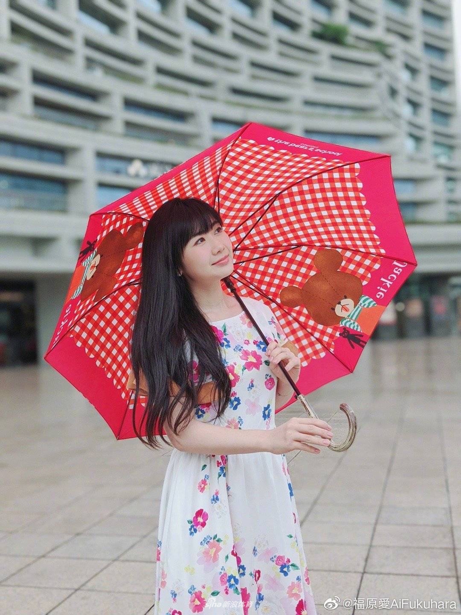 男友视角的福原爱满满少女感 嘟嘴卖萌太可爱了