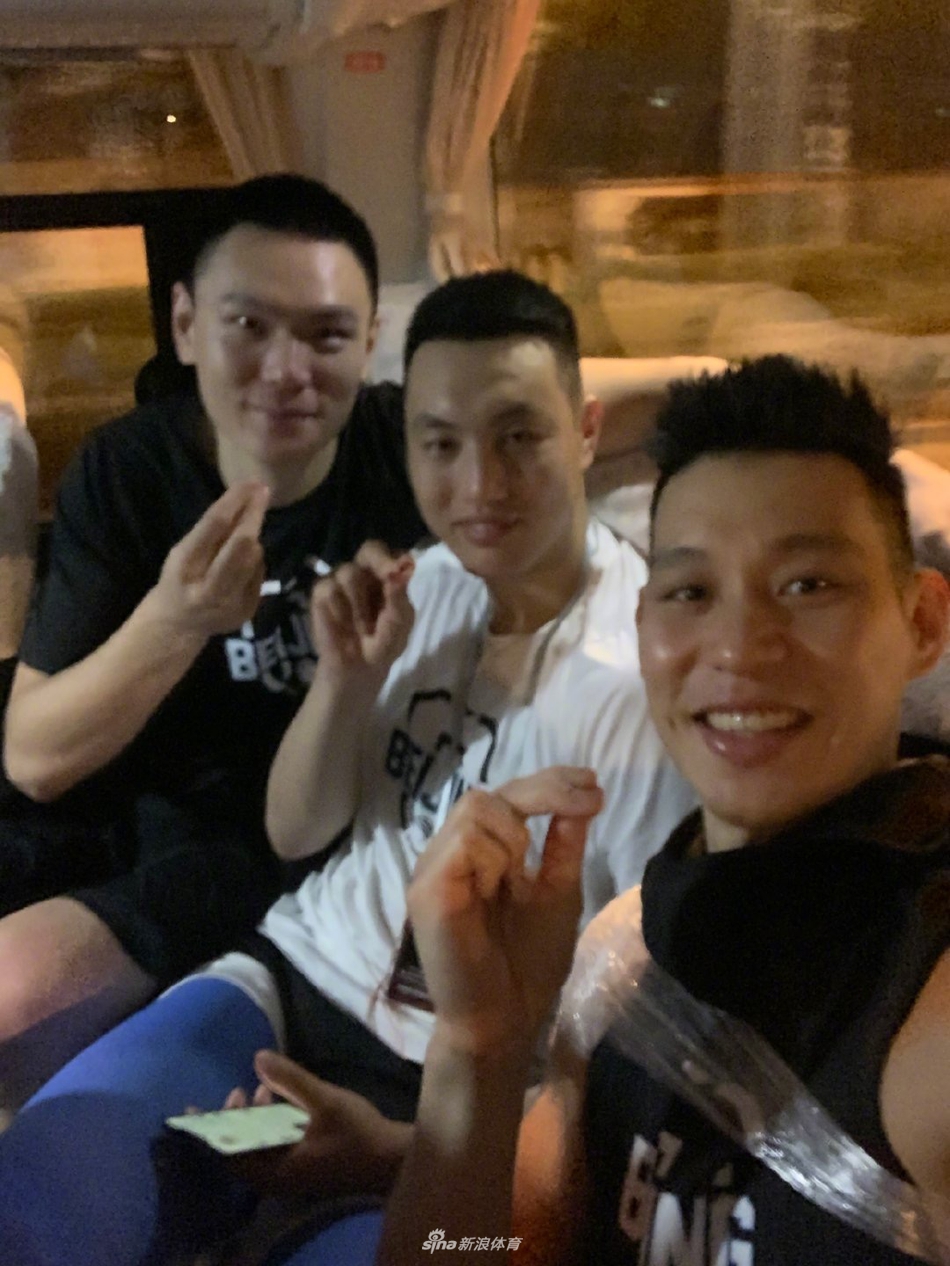 7连胜！林书豪发文感谢团队 并表达了对现场球迷的想念