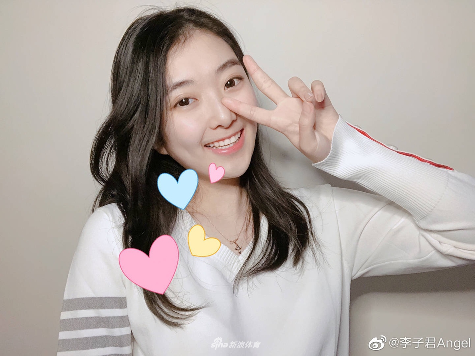 花滑女神李子君掉粉？不惜晒自拍美照拉回来