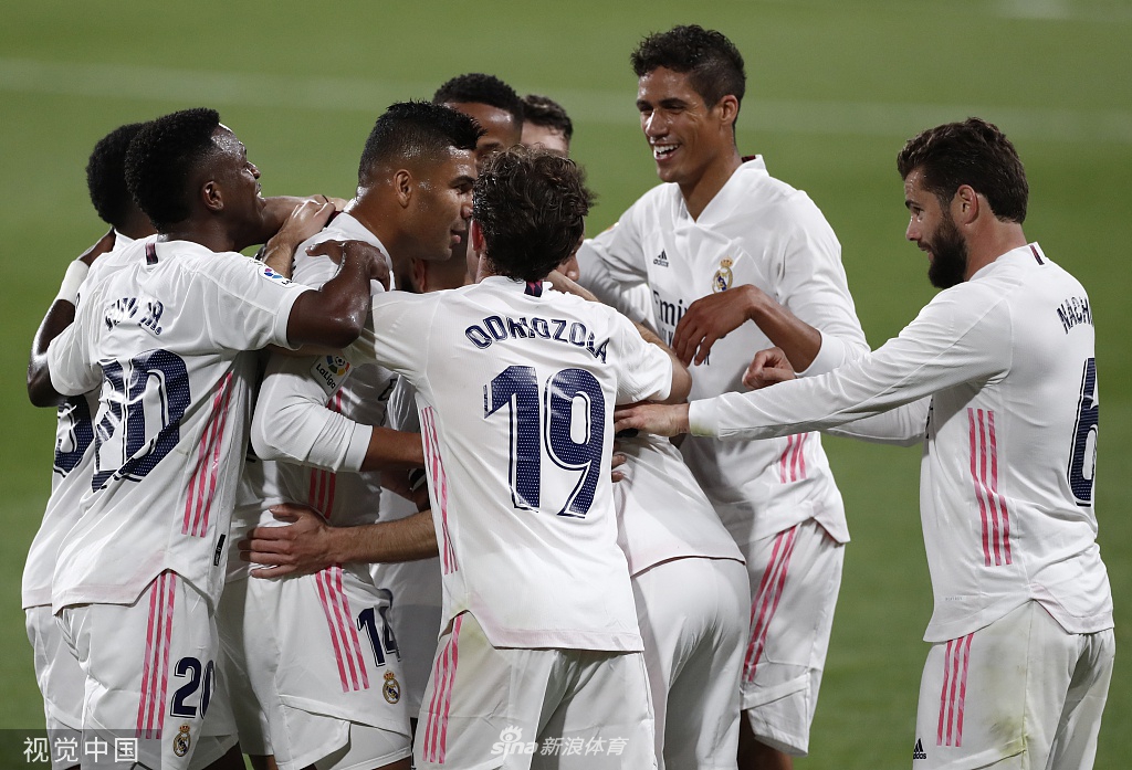 [西甲]加的斯0-3皇马 本泽马梅开二度+助攻