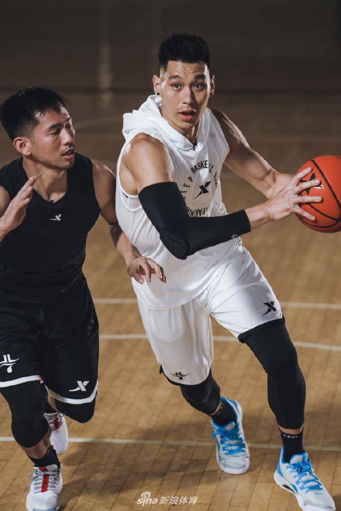 重返CBA？曝北京首钢正积极追逐林书豪