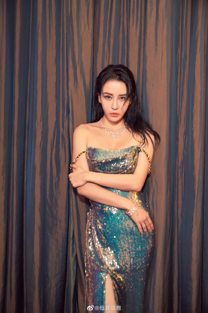 瑜伽教母母其弥雅微博晒好身材_高清图集_新浪网