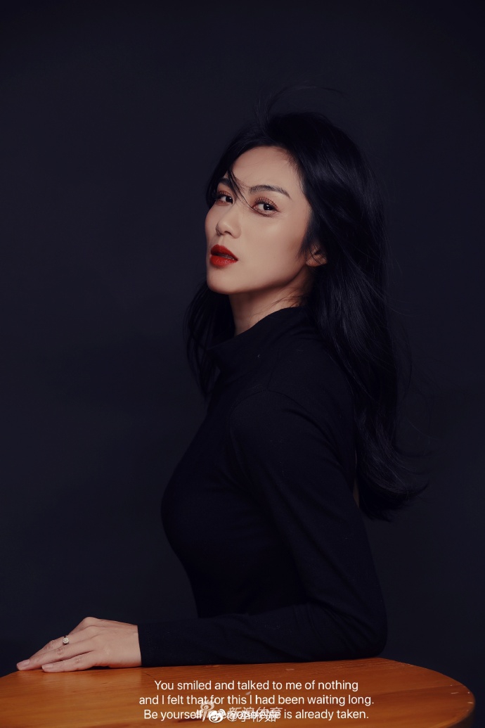 美女体育老师李彬茹晒美拍_高清图集_新浪网