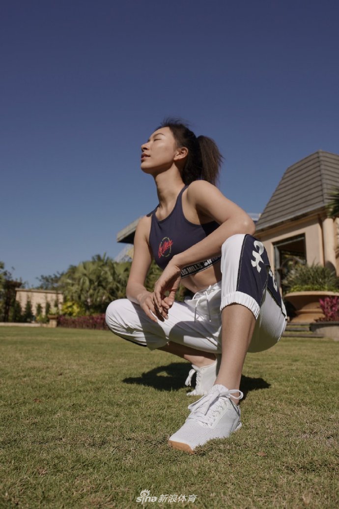 运动博主周六野晒运动美拍活力满满