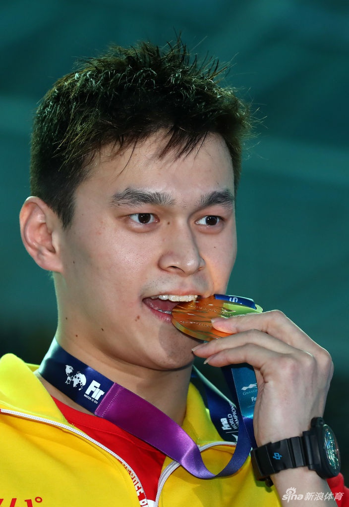 孙杨回应遭禁赛：对裁决结果愤怒 坚信自己清白