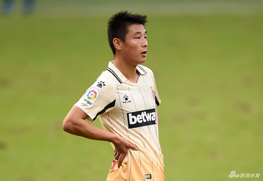 [西乙]西班牙人3-0收获4连胜 武磊替补吃黄牌