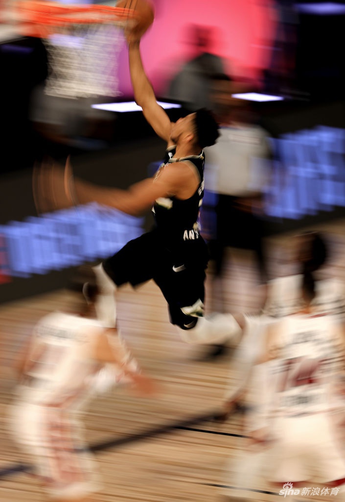 [NBA季后赛]热火116-114雄鹿 巴特勒罚球绝杀