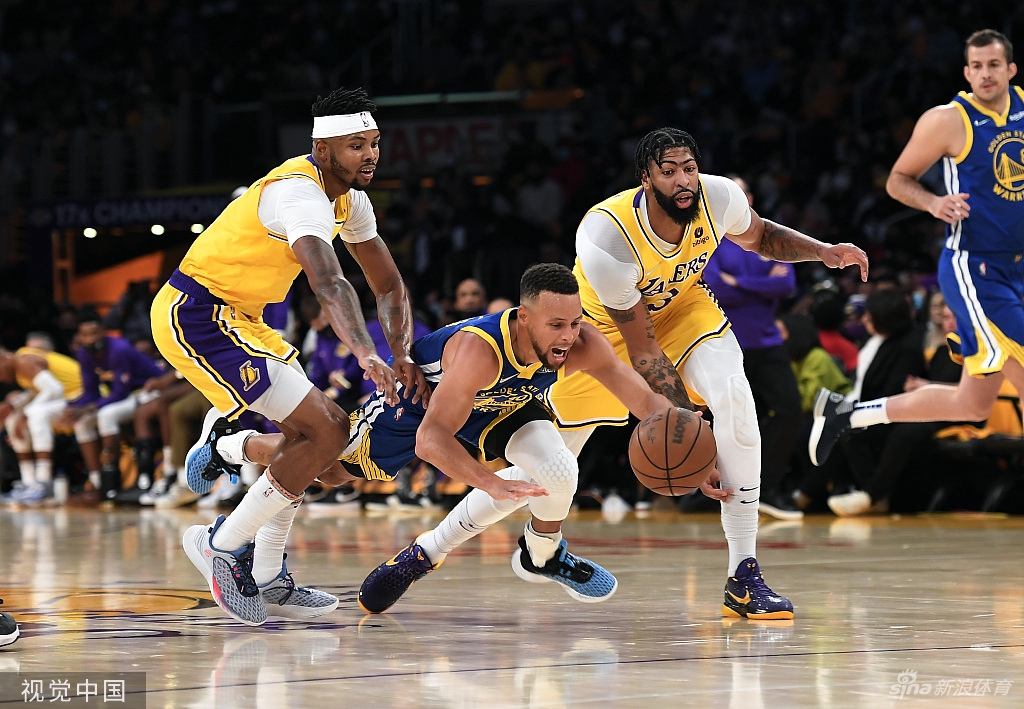 [NBA揭幕战]勇士121-114湖人