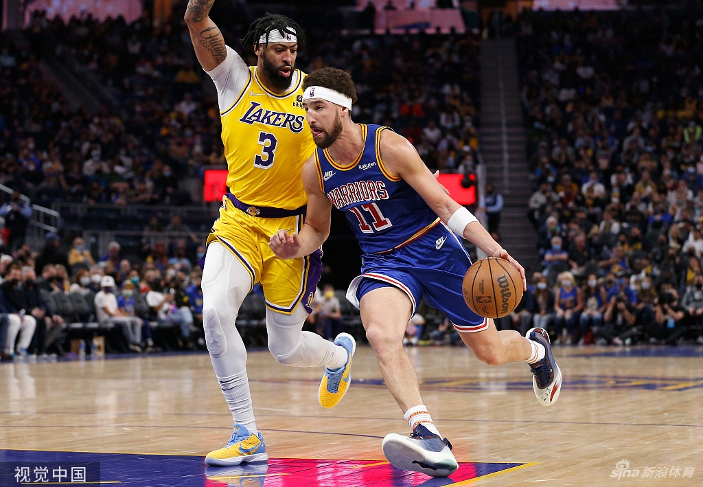 [NBA]湖人115-117勇士 老詹空砍26+15