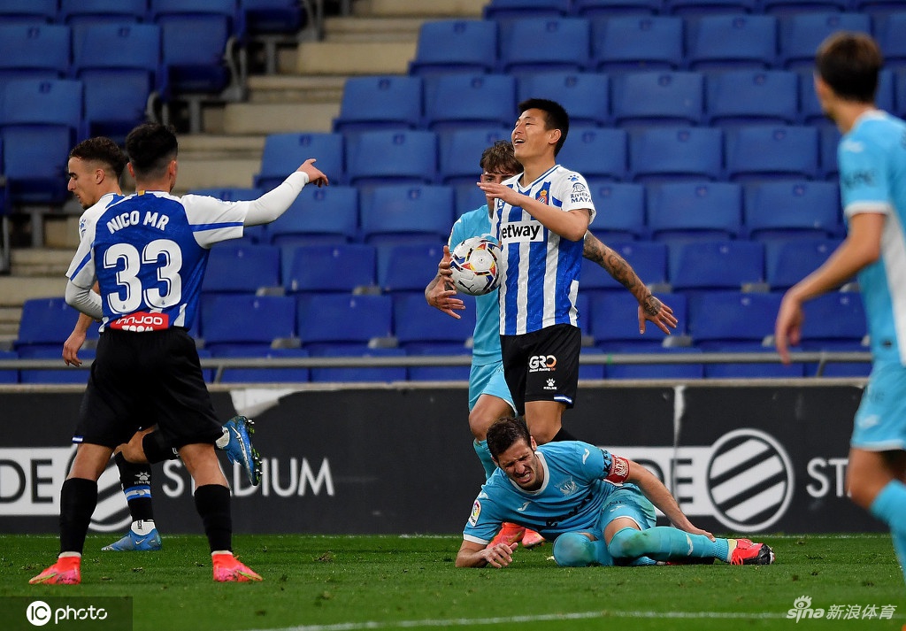 [西乙]西班牙人2-1领跑 武磊88分钟替补登场