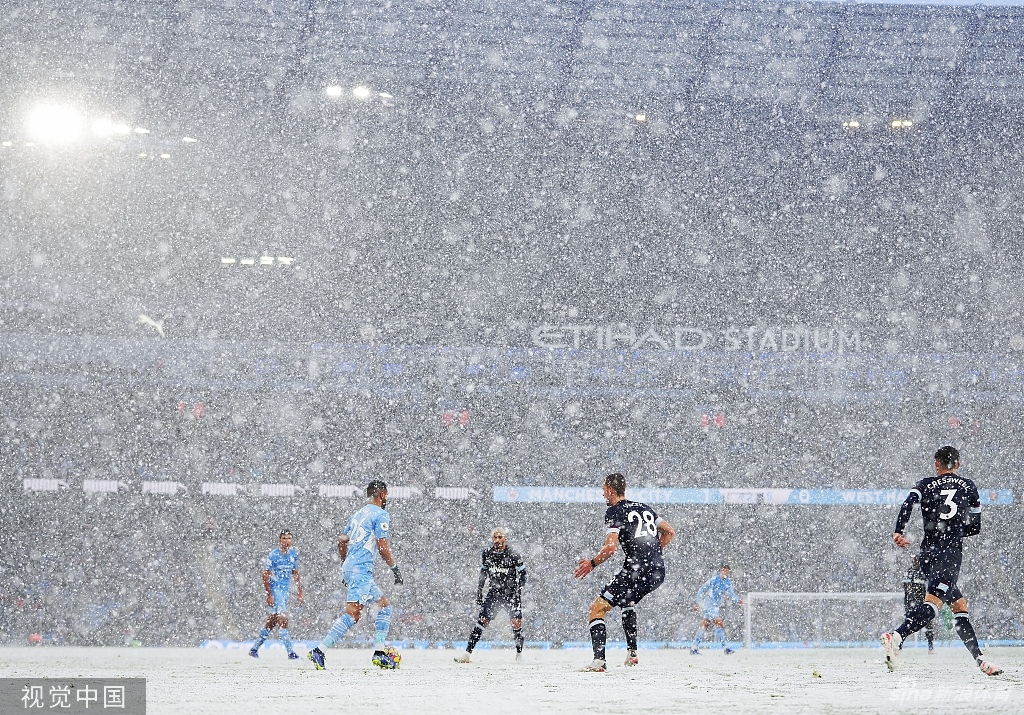 [英超]雪战到底！曼城大雪中2-1战胜西汉姆联