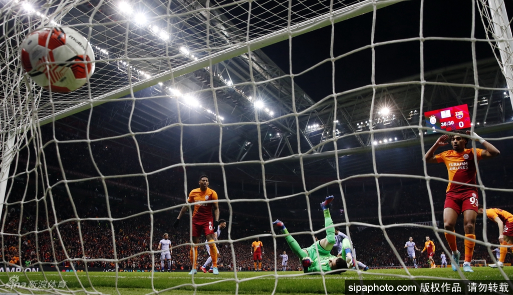 [欧联杯]巴萨2-1加拉塔萨雷 总分2-1晋级