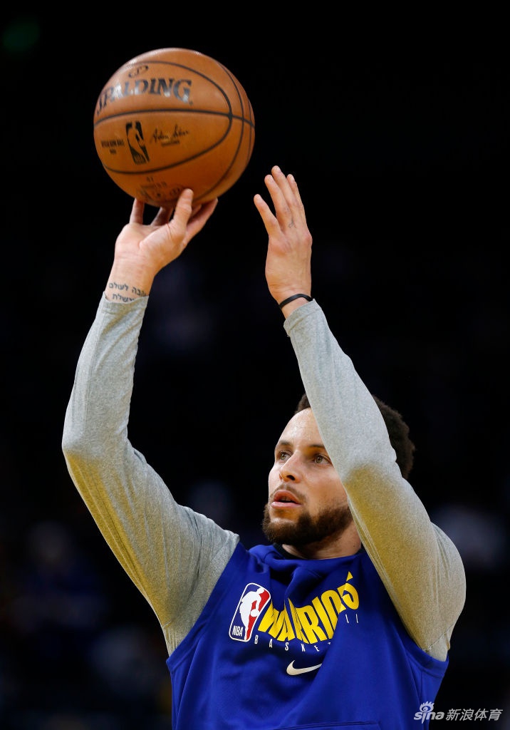 库里有望三月初对阵奇才时复出!投篮运球已毫无问题