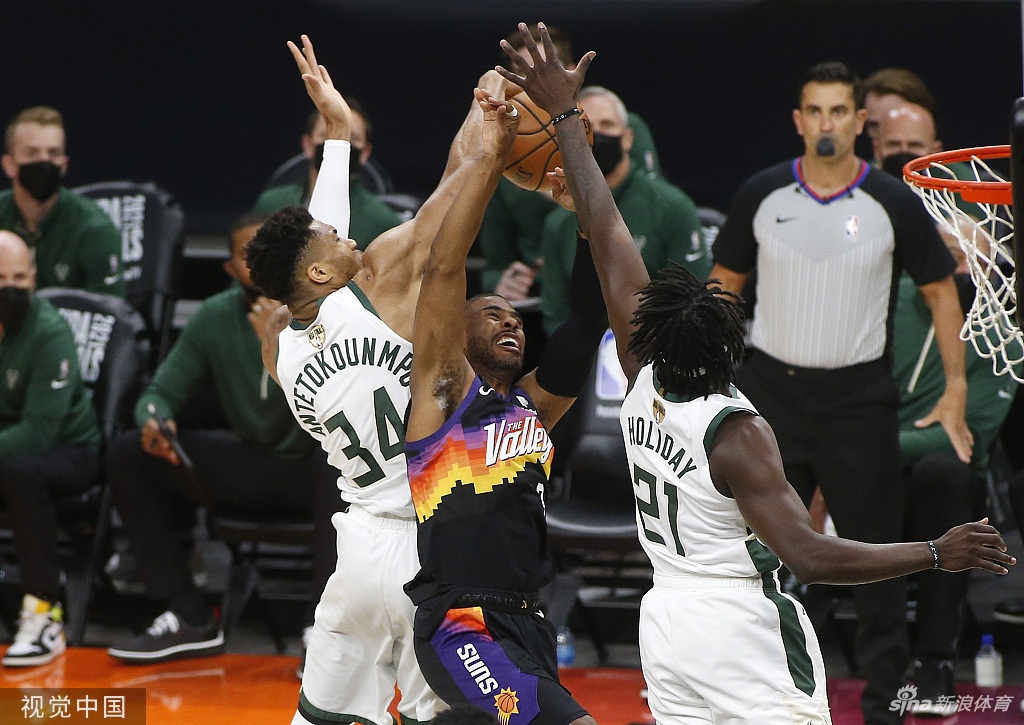 [NBA总决赛G2]雄鹿108-118太阳 布克31分总分2-0