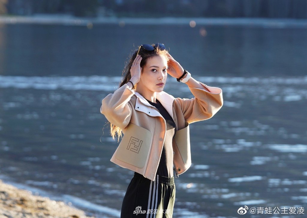 入籍小将谷爱凌微博发美照告别新西兰