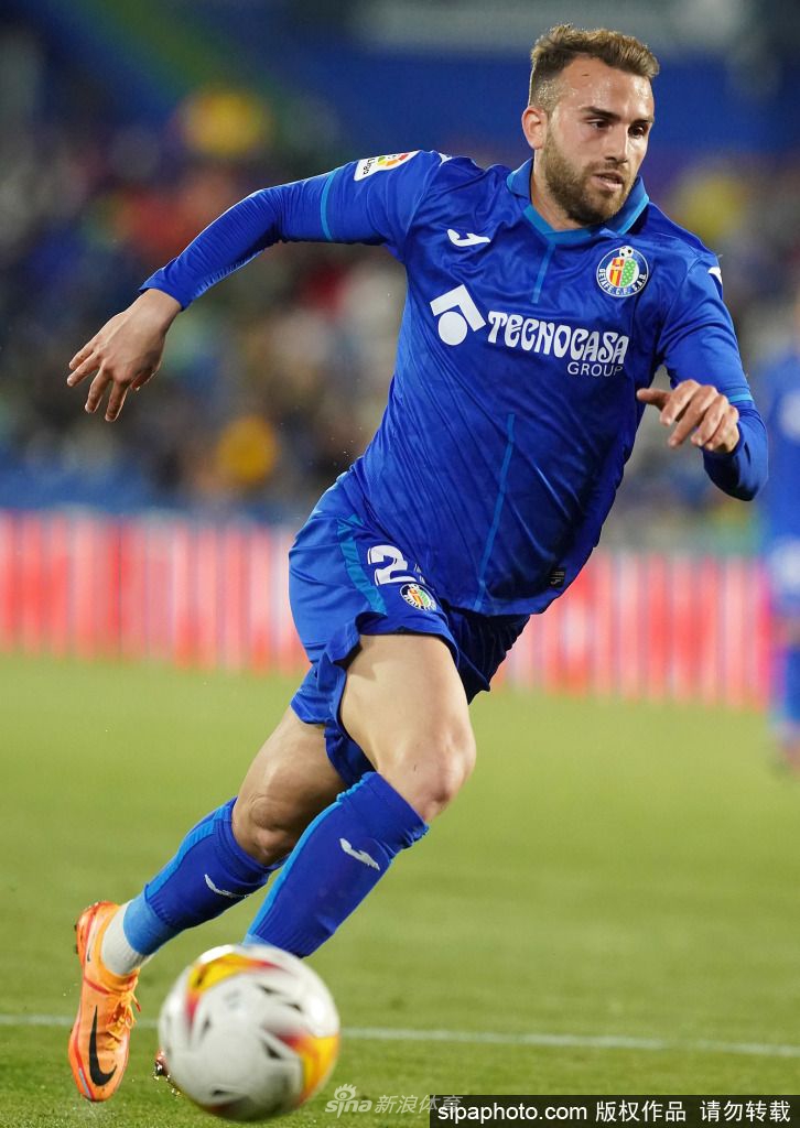 皇马前锋马约拉尔加盟赫塔费