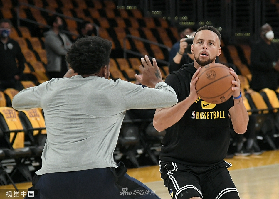 [NBA揭幕战]勇士121-114湖人