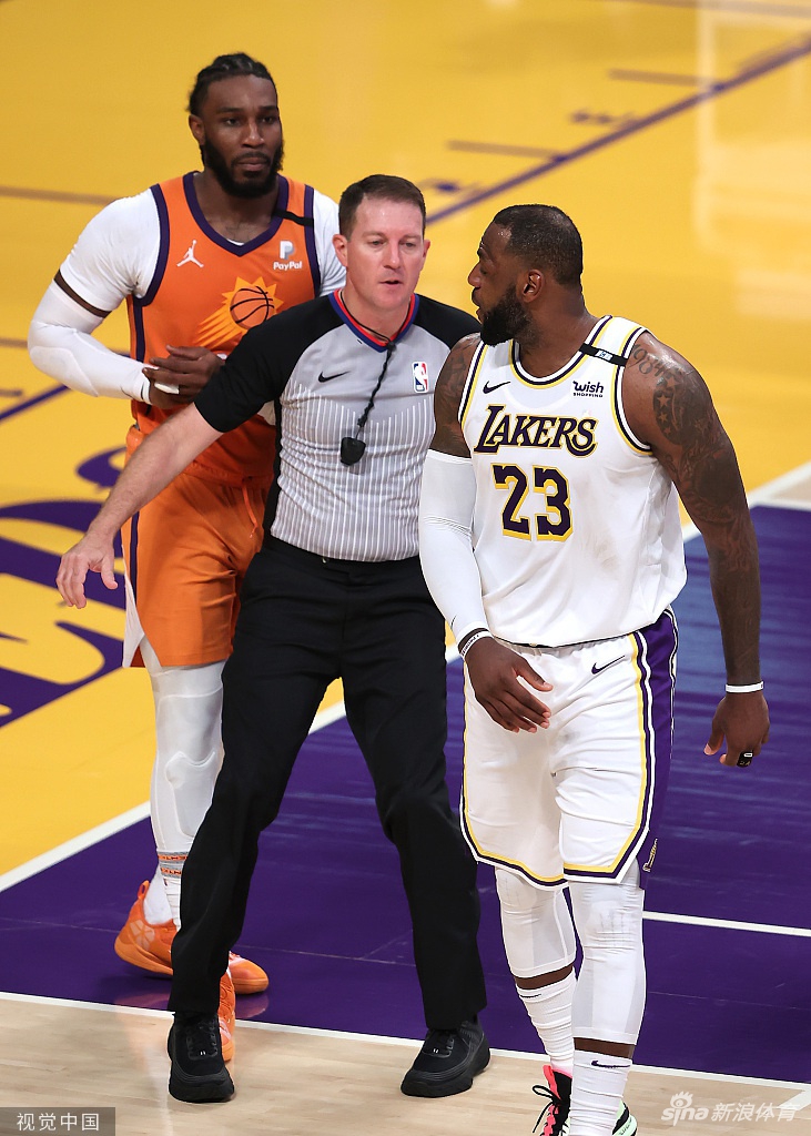 [NBA季后赛]湖人92-100太阳 总分2-2平