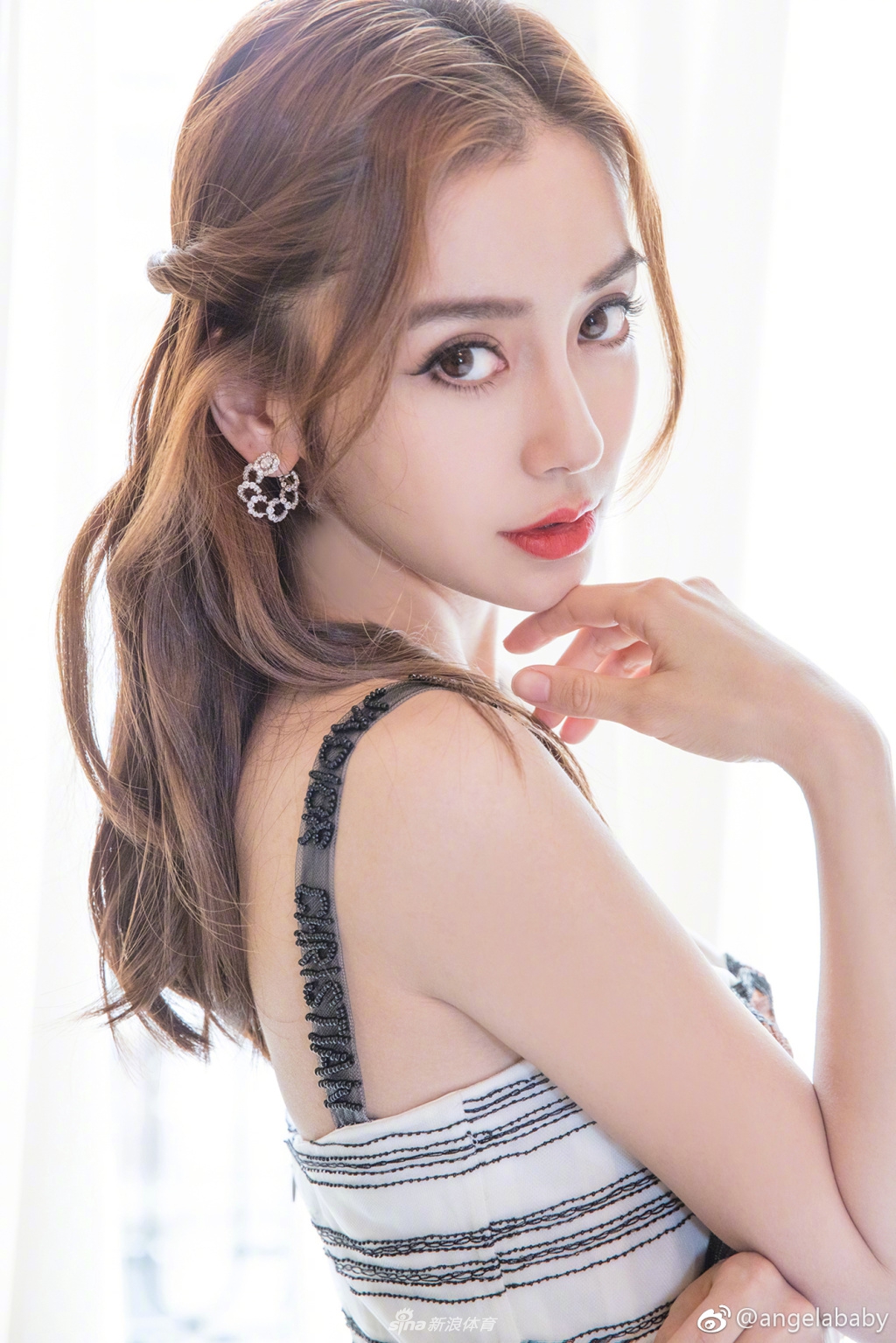 打篮球的Angelababy是什么水平 造型给几分