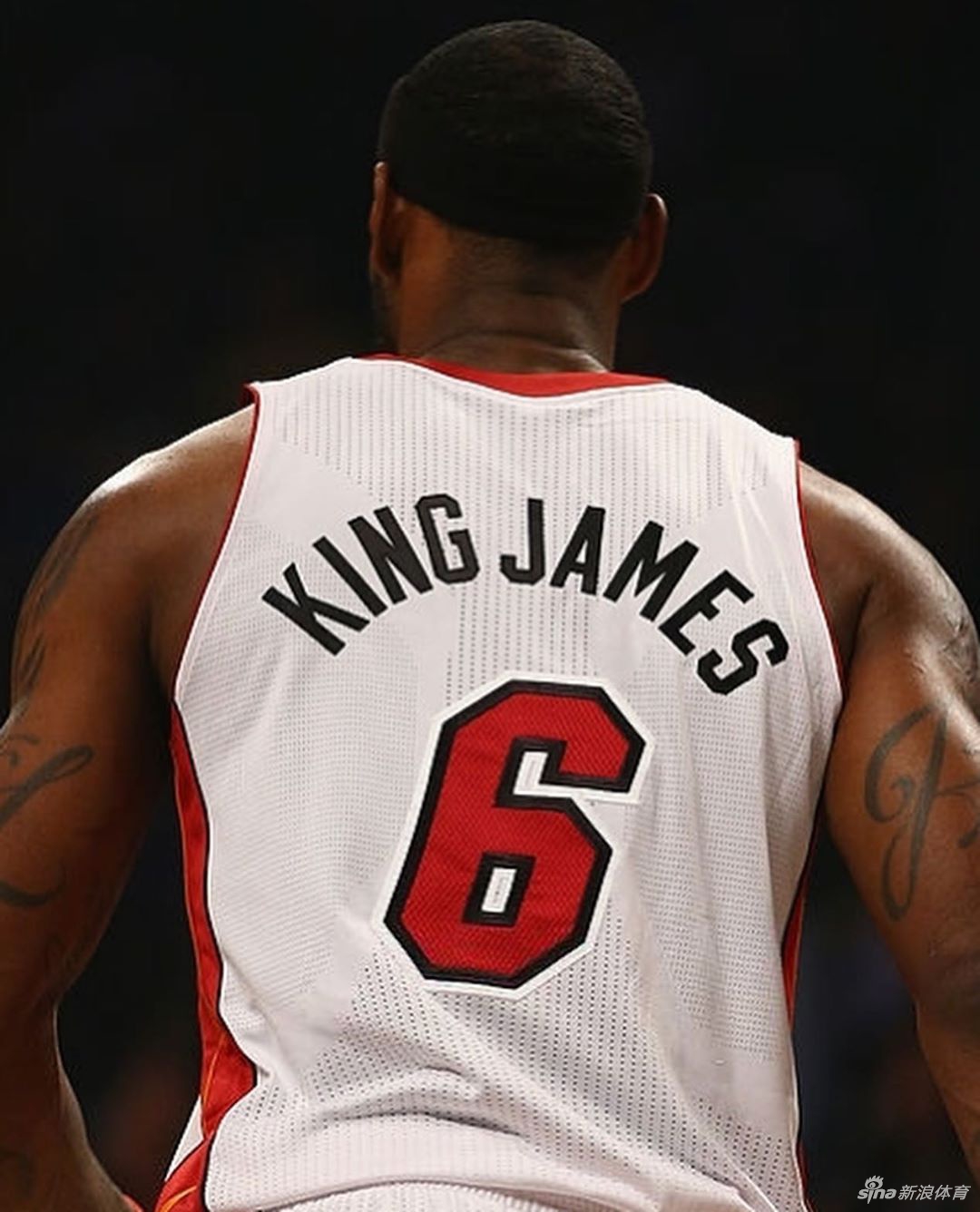 哪位球星的球衣是你的最爱？乔丹科比詹姆斯最热门