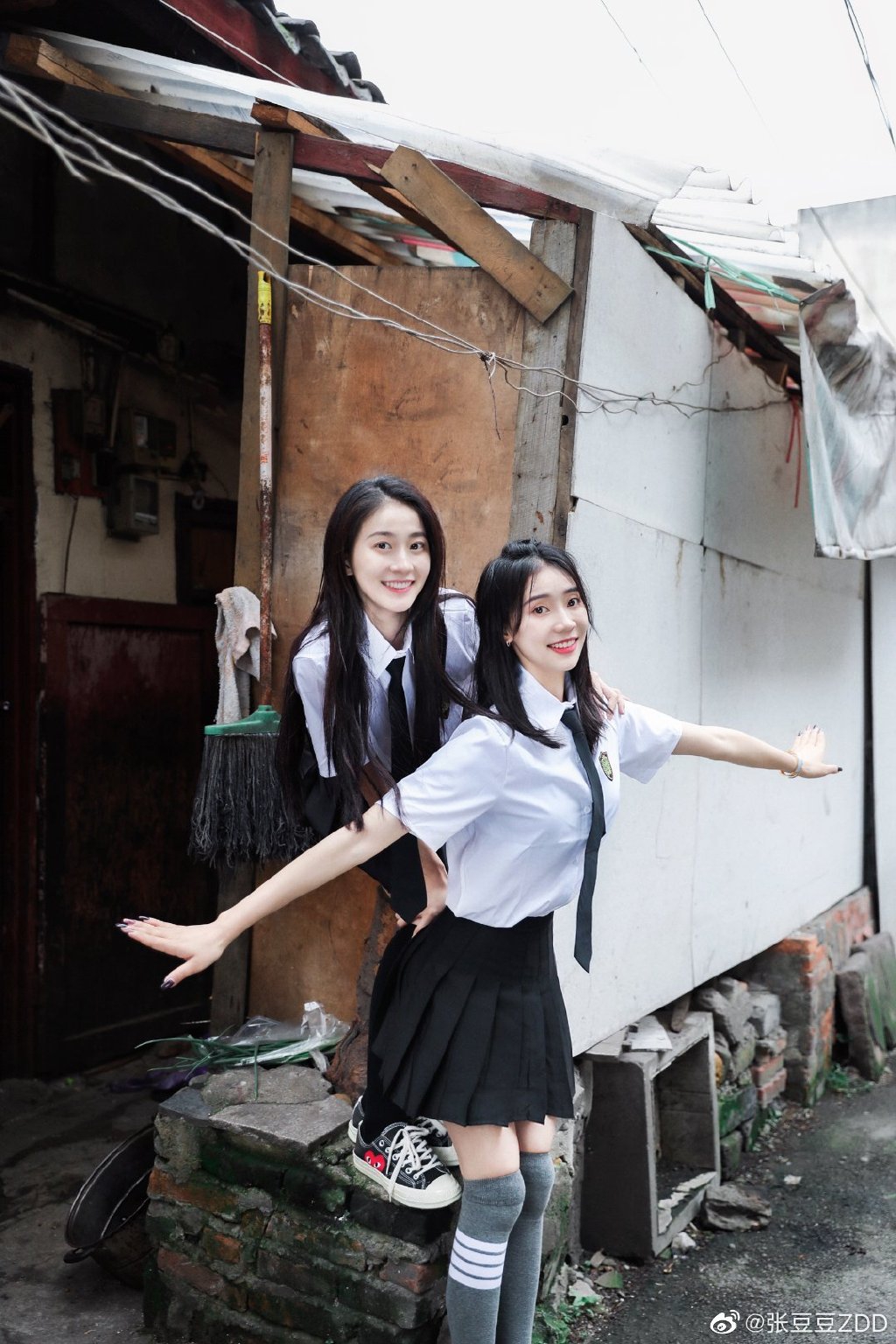 绝美!艺体女神张豆豆清纯风美拍