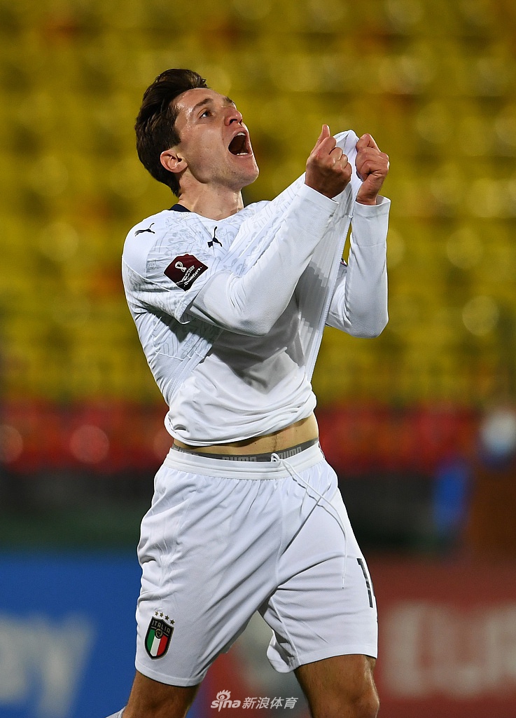 [世预赛]意大利2-0立陶宛 国米两中场立功