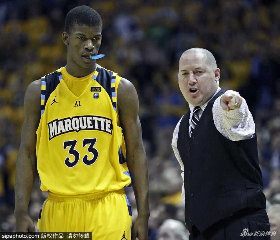 NBA球星大学时期青涩老照片 乔丹库里罗斯年少时光