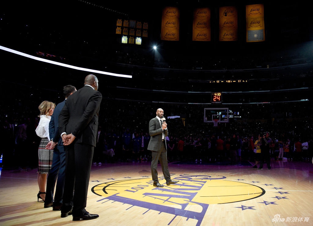 科比球衣退役两周年回顾 湖人传奇永存