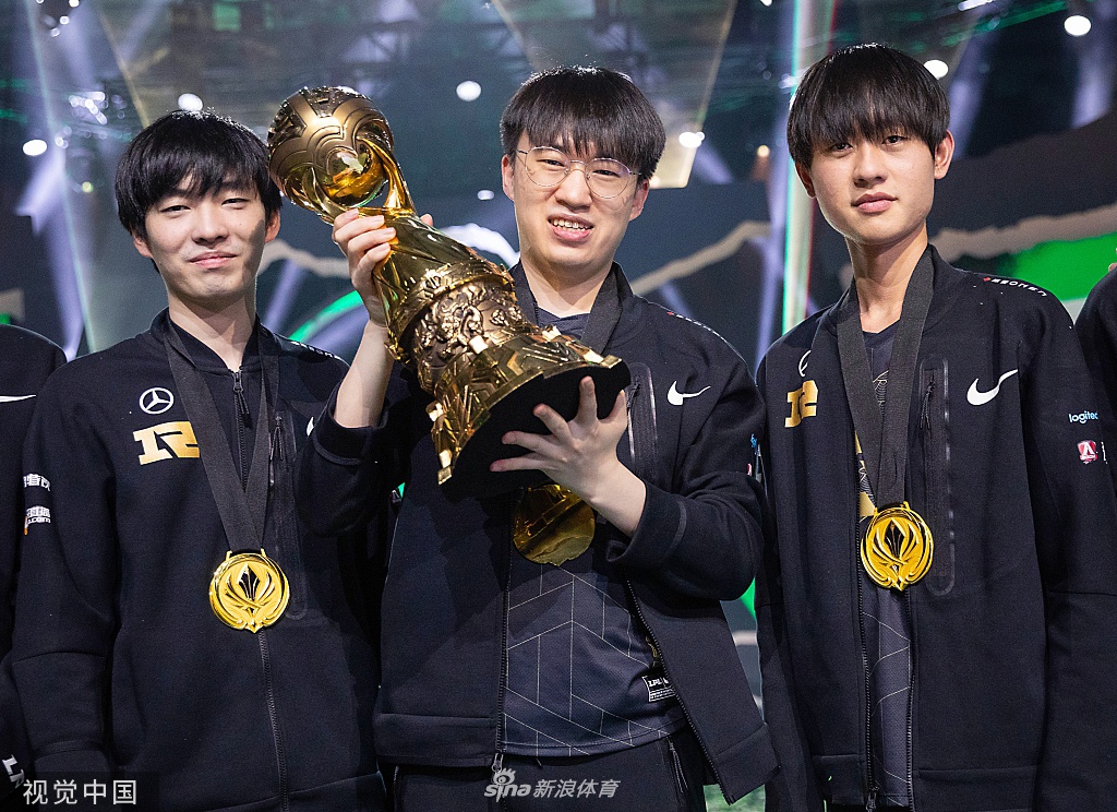 2021英雄联盟季中赛决赛RNG夺冠