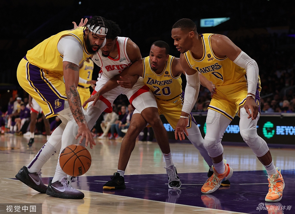 [NBA]火箭117-119湖人 詹皇30+10