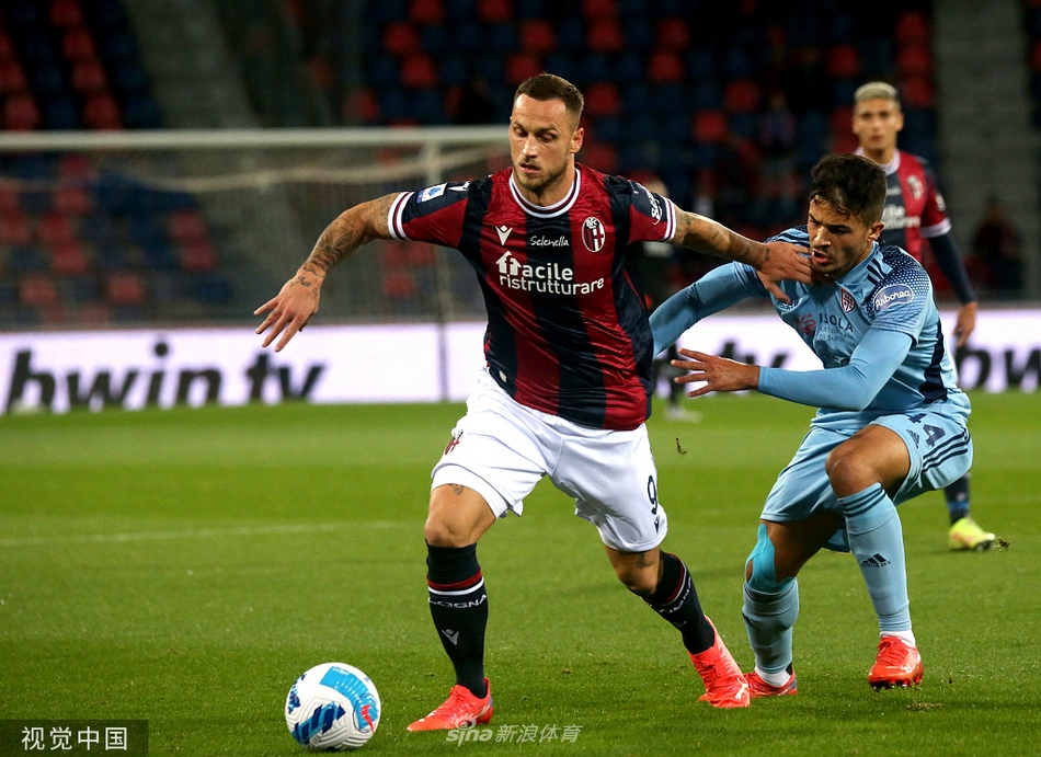 [意甲]博洛尼亚2-0卡利亚里 阿瑙托维奇破门